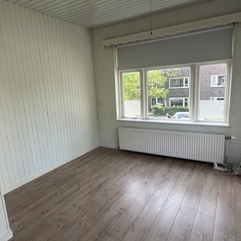 Groningen, E. Thomassen à Thuessinklaan, kamer - foto 3