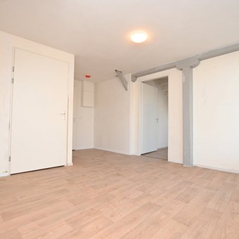 Groningen, Damsterdiep, galerijflat - foto 3