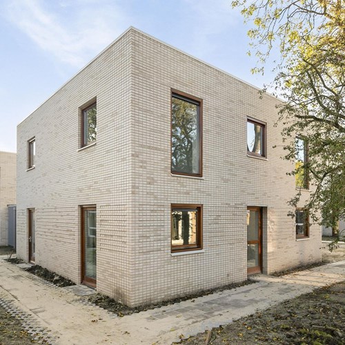 Leeuwarden, Brandemeer, 2-onder-1 kap woning - foto 1