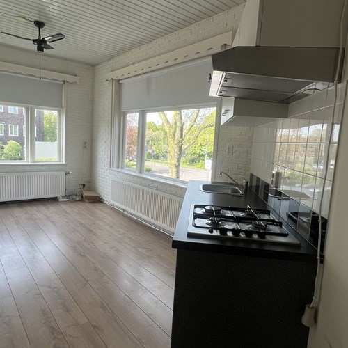 Groningen, E. Thomassen à Thuessinklaan, kamer - foto 1