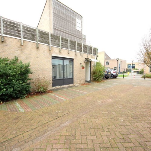 Alphen aan den Rijn, Vuurlaan, zelfstandige studio - foto 1