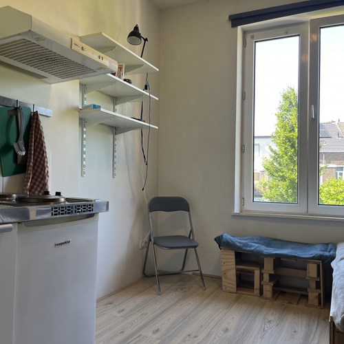 Maastricht, Louis Loyenstraat, semi zelfstandige studio - foto 1