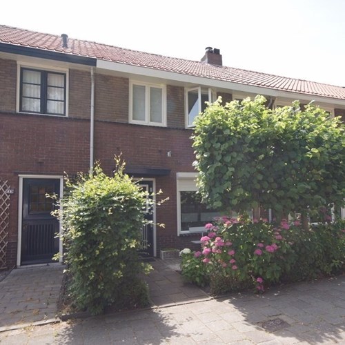 Terneuzen, Julianastraat, tussenwoning - foto 1