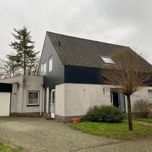 Olst, Kerkplein, vrijstaande woning - foto 1