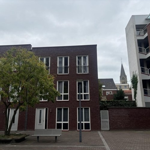 Roermond, Achter de Steenen Trappen, hoekwoning - foto 1