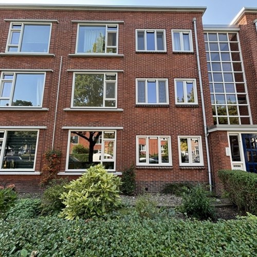 Groningen, Professor Enno Dirk Wiersmastraat, portiekflat - foto 1