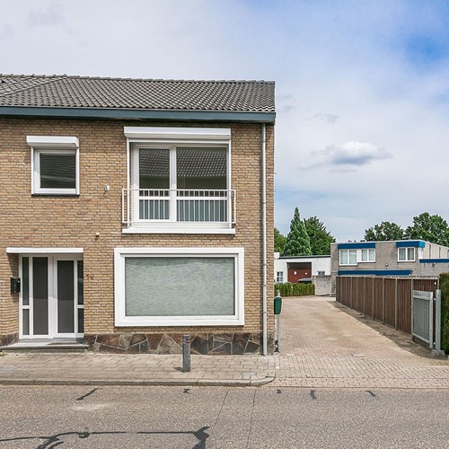 Simpelveld, Huls, 2-onder-1 kap woning - foto 1