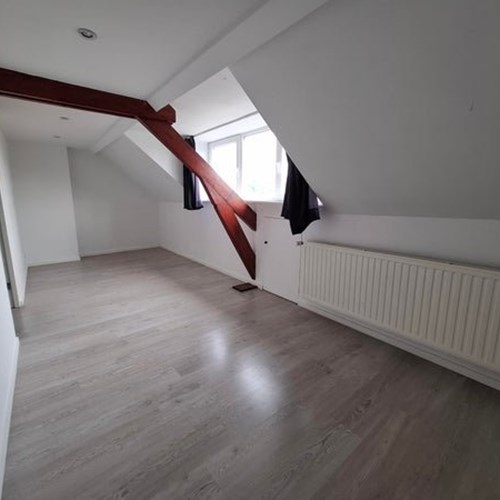 Breda, Heuvelplein, kamer - foto 1