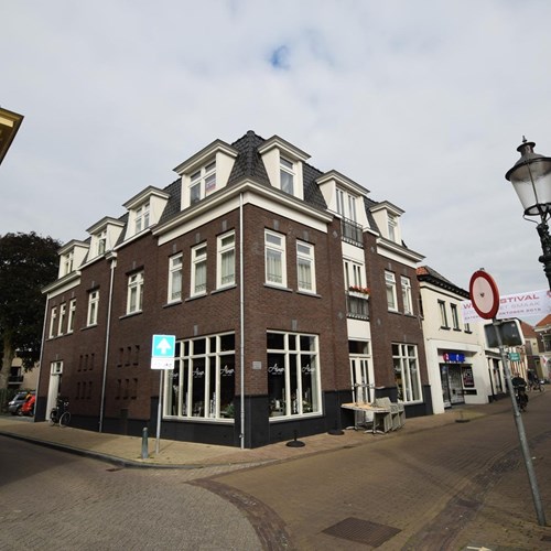 Lochem, Smeestraat, galerijflat - foto 1