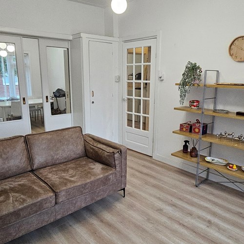 Groningen, Star Numanstraat, galerijflat - foto 1