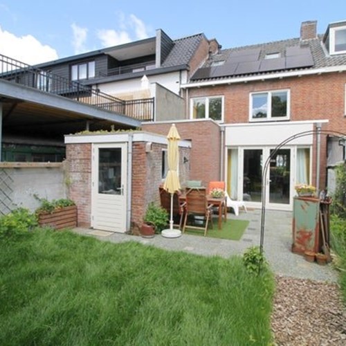Breda, Heuvelplein, eengezinswoning - foto 1