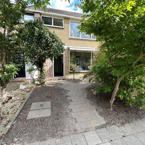 Zwaag, Julianalaan, tussenwoning - foto 1