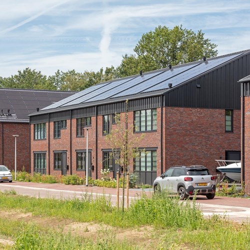 Hengelo (OV), M. de Witstraat, hoekwoning - foto 1